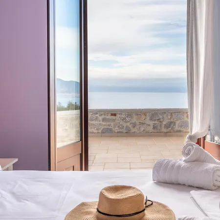 Magda's House Mikrá Mandínia