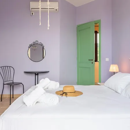 Magda's House * Mikrá Mandínia